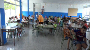 Oberta la convocatòria de beques menjador