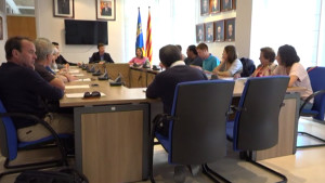 Ple de comiats a l'Ajuntament de l'Escala