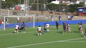 Un gol al 90 i dues targetes vermelles (1-1)