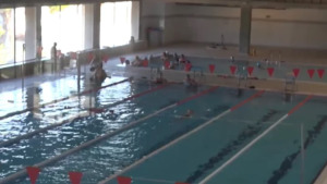 La Piscina deixa de cobrar les quotes fins que es reobrin els serveis