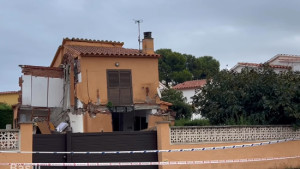 S'esfondra una casa a l'Avinguda Montgó de l'Escala
