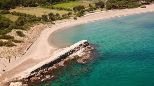 S'analitza la pèrdua de sorres a les platges d'Empúries