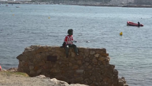 L'escultura del Petit Príncep apareix vestit amb la samarreta del Girona