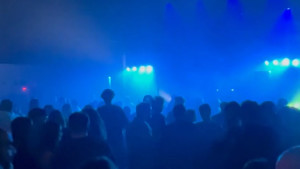 La festa jove omple la sala polivalent