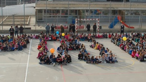 Cursa solidària a l'escola Empúries pel dia de la Pau