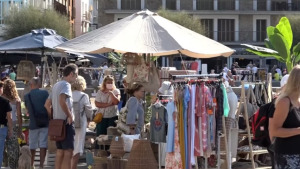 El bon temps acompanya una Botiga al Carrer molt concorreguda