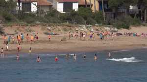 Es redueix el cànon i s'allarguen concessions als serveis de temporada