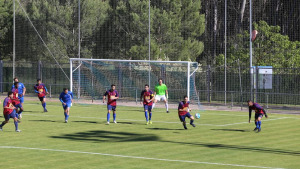 Primers fitxatges i renovacions en el FC l'Escala