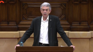 Rafel Bruguera s'acomiada del Parlament recordant Martí Rouret