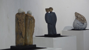 Les parelles de ceràmica de Margarida Geronès, al Castell Carolingi