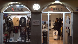 Dos establiments de l'Escala s'adhereixen a la campanya l'Empordà als aparadors