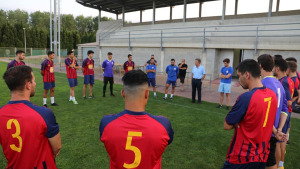 El FC l'Escala fa el primer entrenament