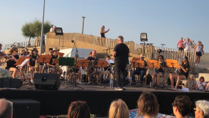 Orquestra de l'Escola de Música 'El Gavià' a la Riba, abans de les vacances