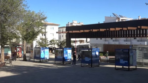 Exposició sobre el cicle urbà de l'aigua a la Plaça de les Escoles