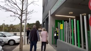 Els comerços de serveis bàsics i el Coronavirus a l'Escala
