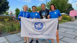 Medalla de bronze en aigues obertes dels màsters del Club Natació l'Escala-Empúries