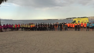 Els cossos de seguretat fan la foto tradicional