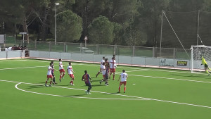 El FC l'Escala guanya èpicament el Vic i ja té el Granollers a cinc punts (3-2)