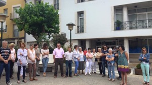 L'Escala fa un minut de silenci per l'atemptat d'Orlando