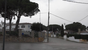 Resolt el problema dels pals de telèfon del carrer Pirineu