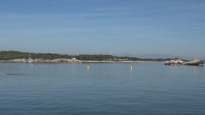 Acaba la instal·lació de boies a les platges de l'Escala