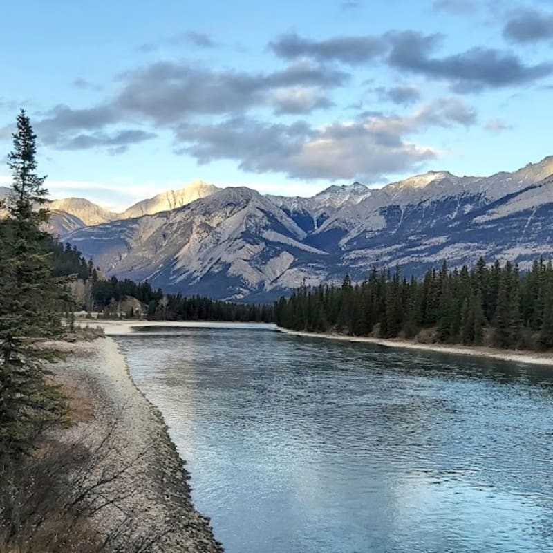 Jasper Canadian Rockies Half Marathon photo 1