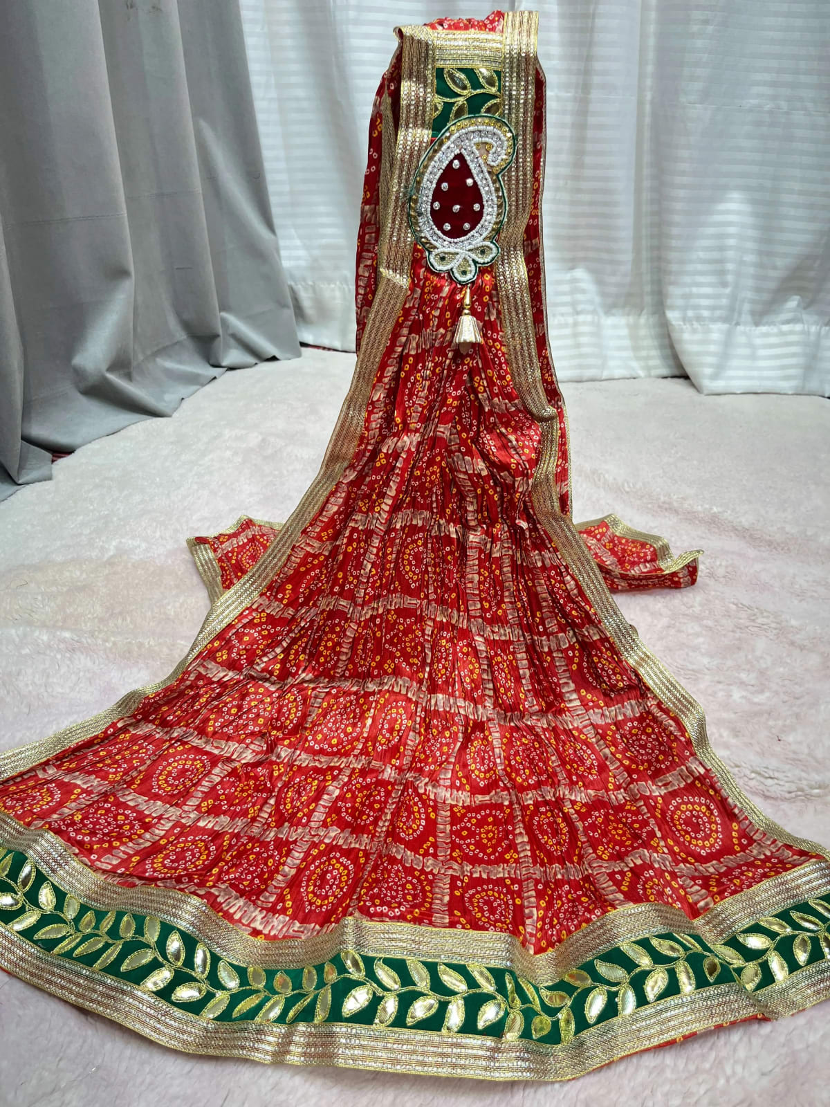 Ready-to-Wear Chunari Bandhej Ghatchola Dupatta with Brooch in Premium Renial Fabric
