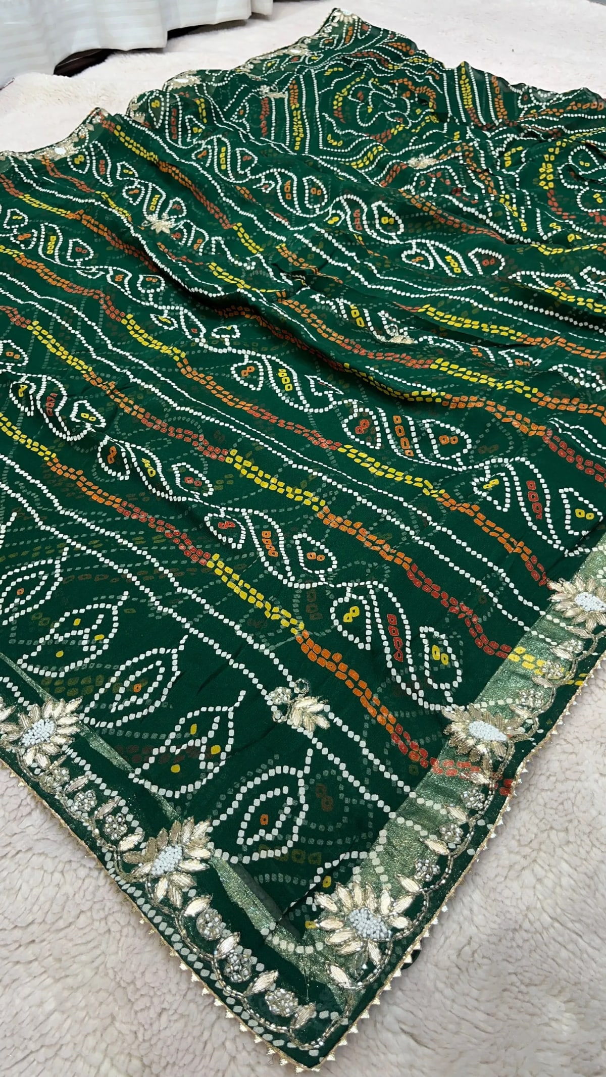 Timeless Rajasthani Chundri Bandhej Saree in Pure Viscose Georgette Fabric with Kundan Patti