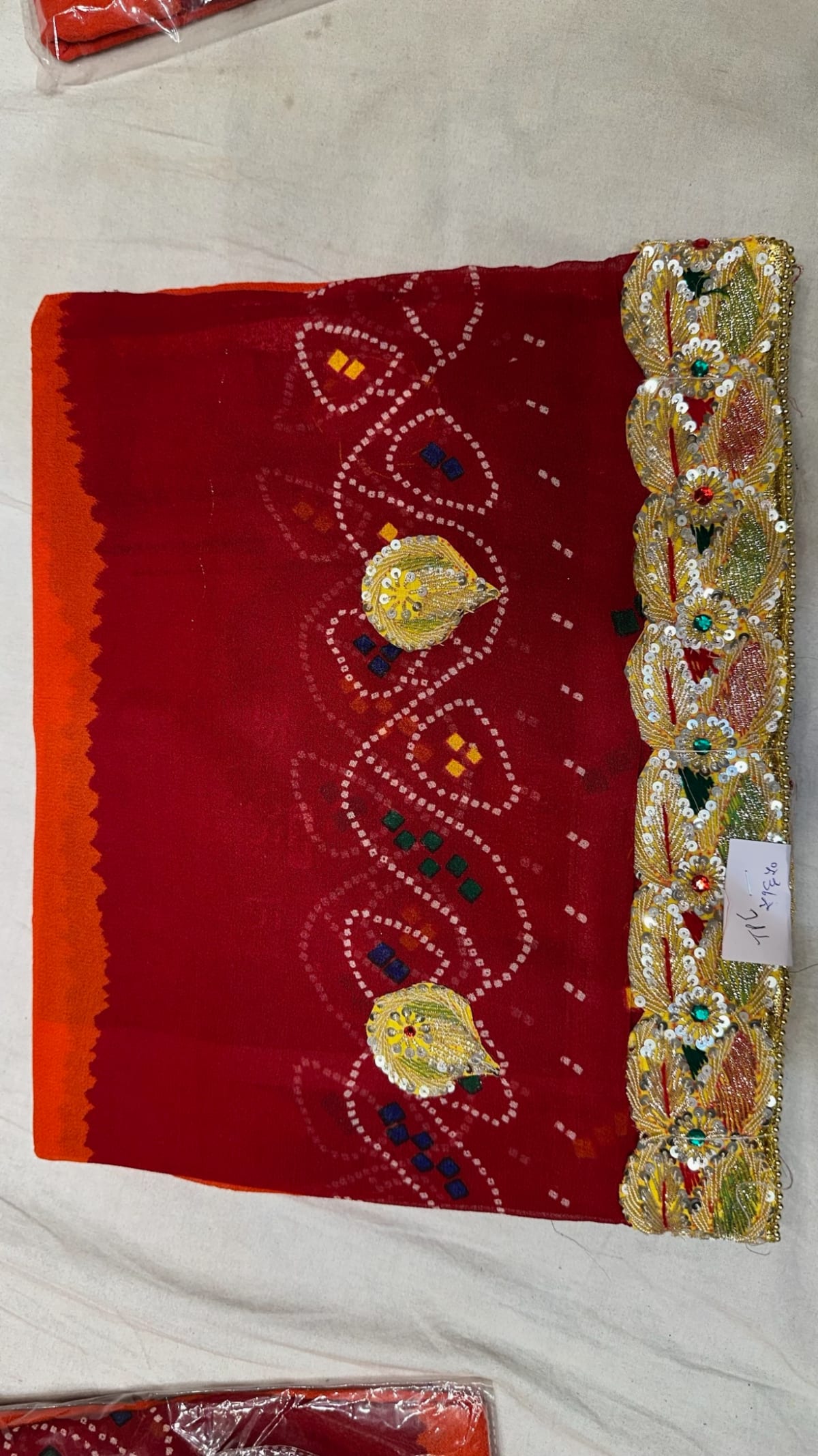 Premium Pilla Odhna – Pure Georgette Fabric Dupatta with Traditional Belbutti Design