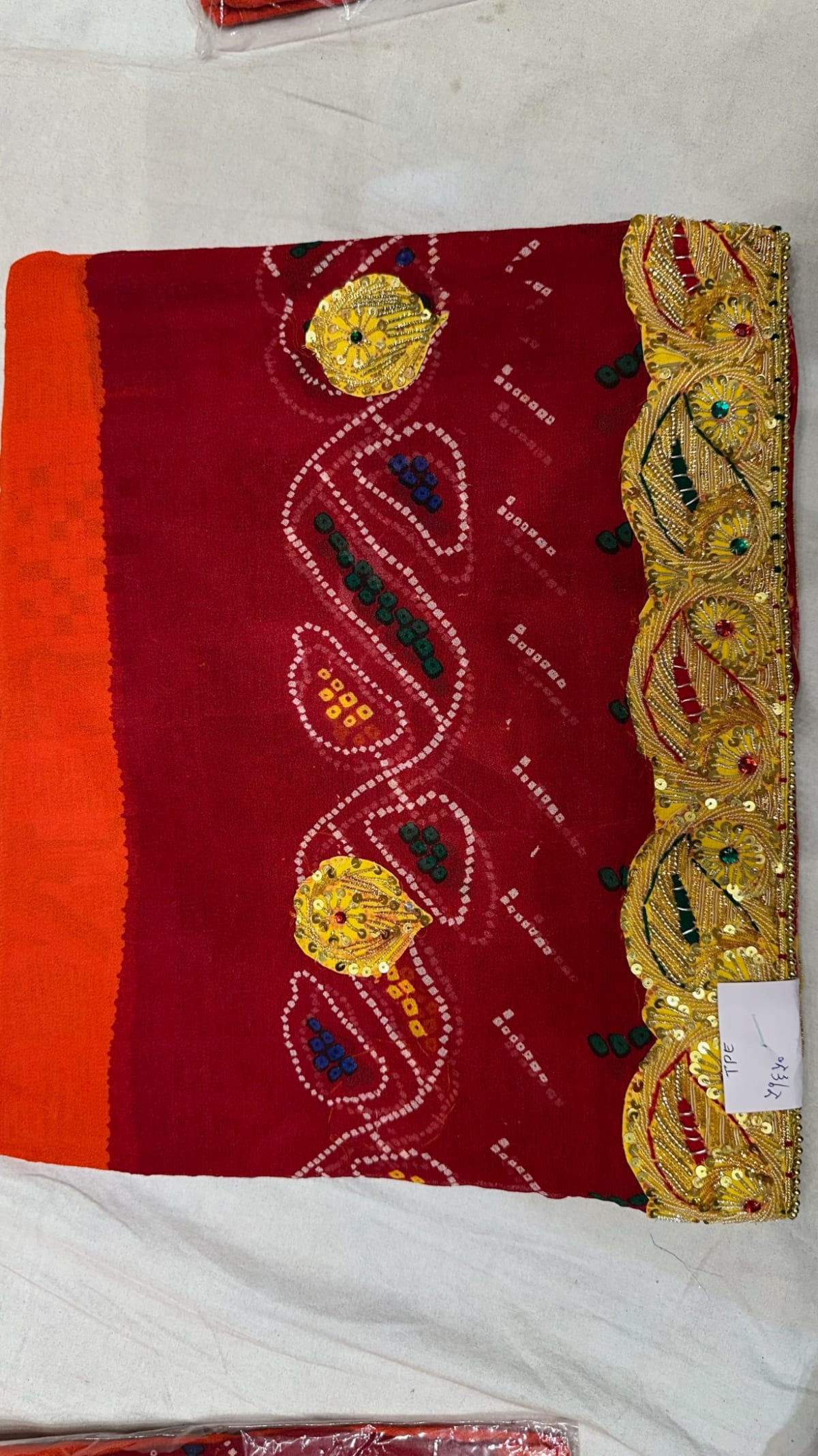 Pilla Odhna – Pure Georgette Fabric Ethnic Dupatta with Traditional Belbutti Design