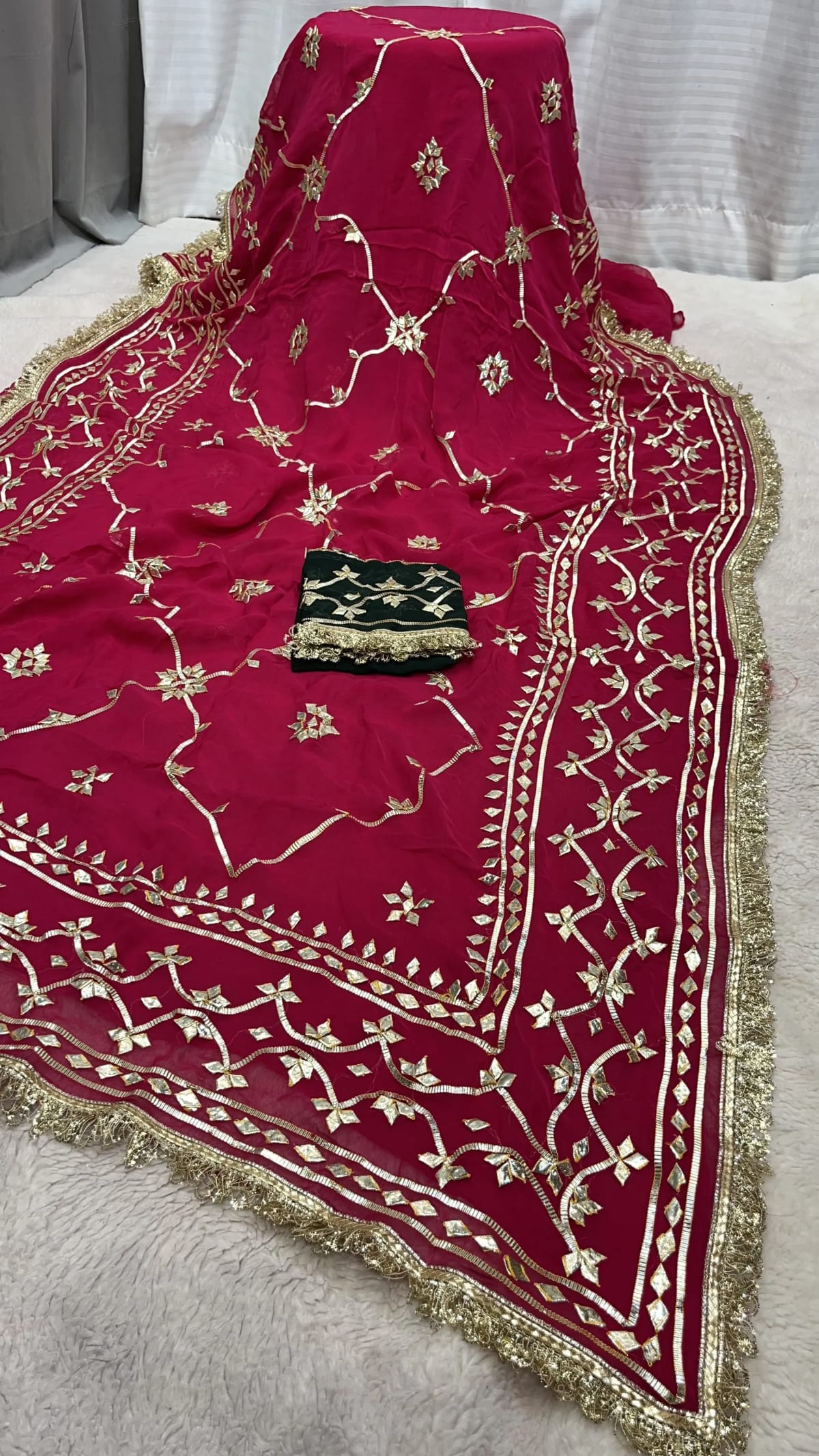 Pure Chiffon Fabric Kaccha Gota Patti Work Saree – Lightweight Festive and Wedding Wear