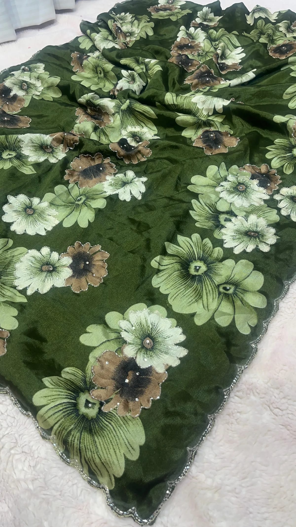 Moss Silk Fabric Saree with Pipe Diamond Stone Work – Elegant Party Wear