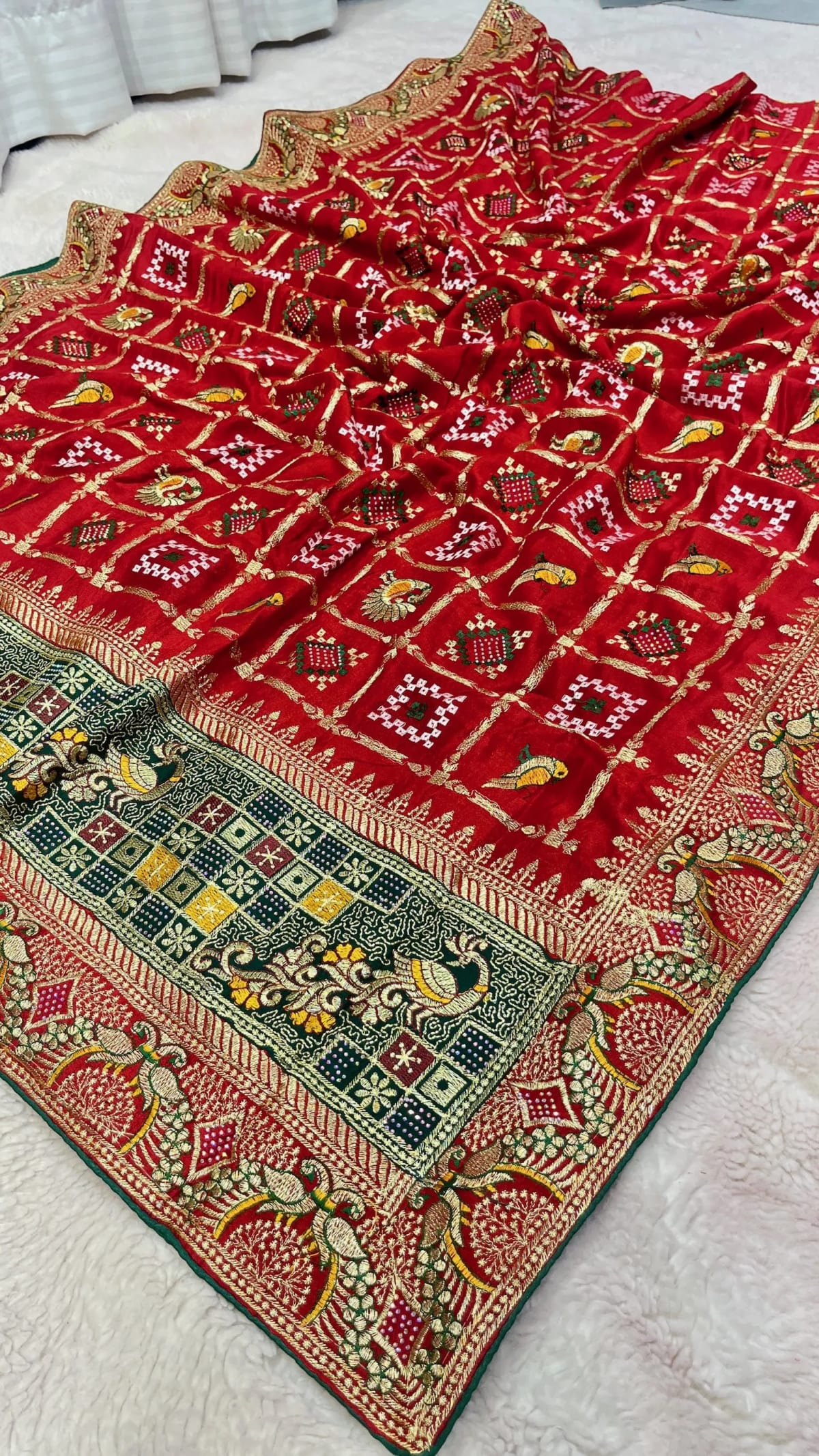 Royal Rajwadi Designer Saree in Russian Silk Fabric with Heavy Zari Thread Embroidery
