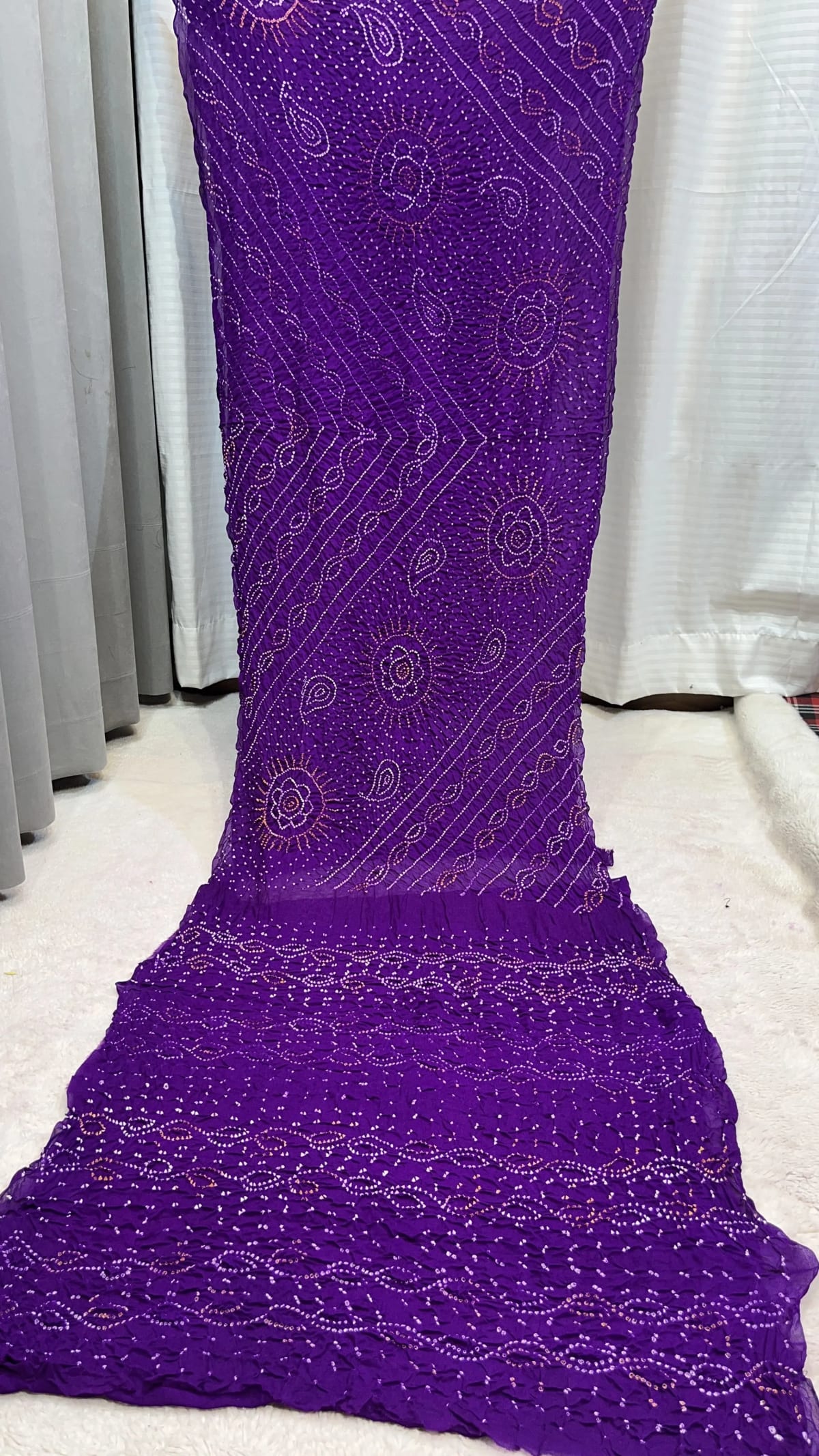 Classic Hand Bandhej Ojariya Saree in Pure Ojariya Crepe Fabric