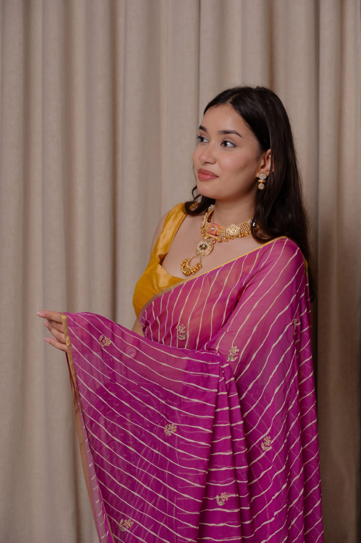Pure Chiffon Fabric Lehariya Saree with Elegant Kardana Buti Work
