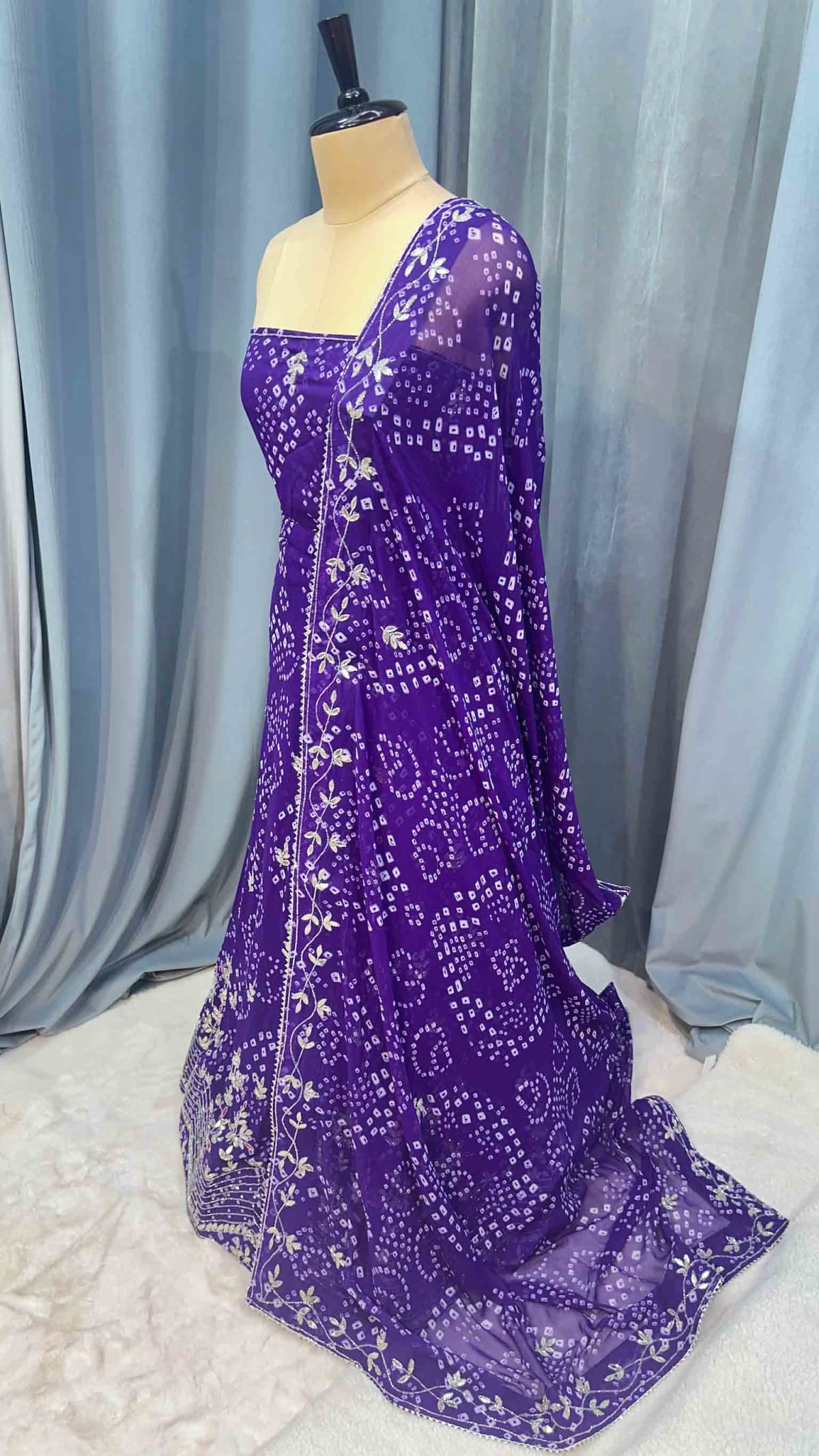 Fancy Bandhej Lehenga Chunni Set in Fine Georgette Fabric with Kundan Moti Patti Work – Elegant Festive & Bridal Ethnic Wear
