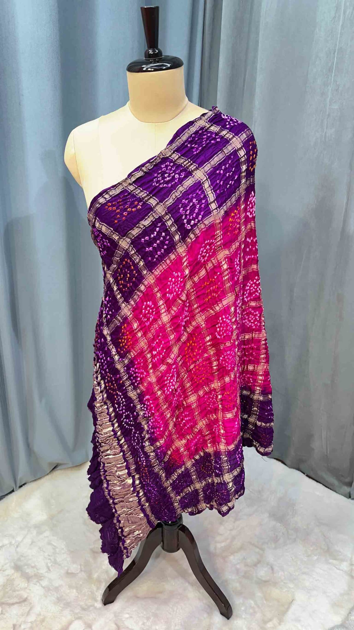 Pure Gaji Silk Hand Bandhej Lakdi Patta Dupatta in Pure Gaji Silk Fabric