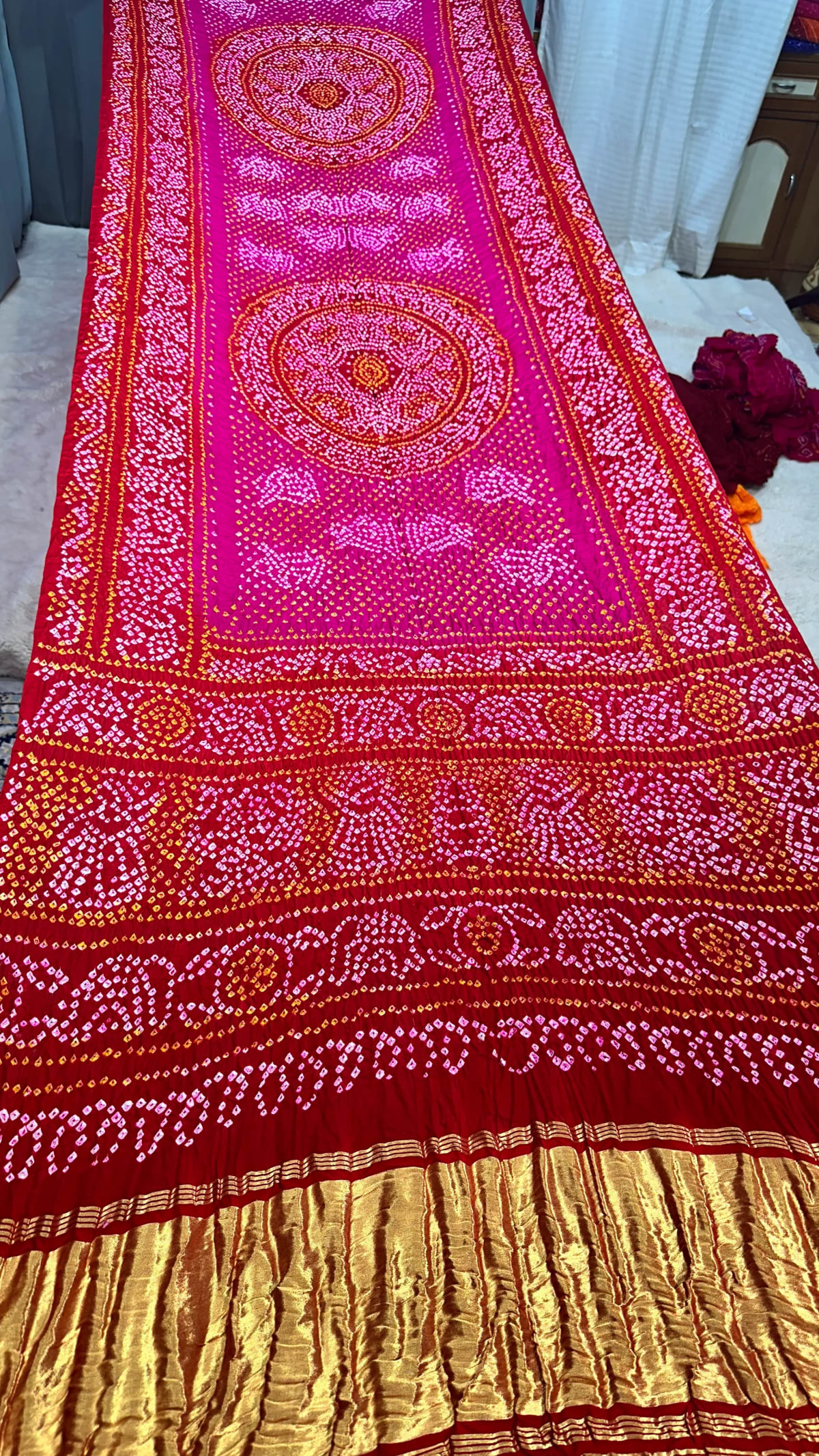 Pure Gaji Silk Plain Saree with Fabiyana Hand Bandhej