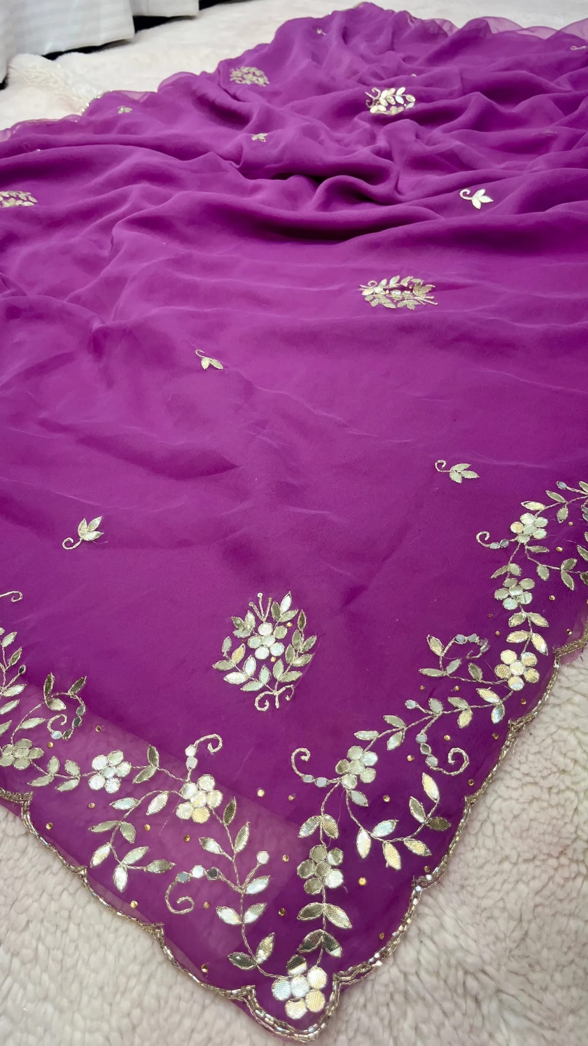 Elegant Chiffon Fabric Gota Patti Saree with Handcrafted Gota Detailing