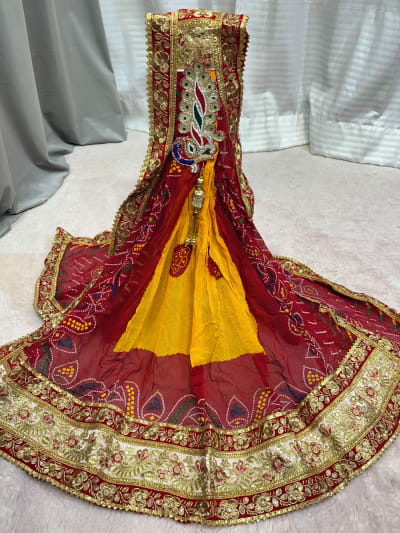 Premium Pilla Readymade Broch Dupatta in Pure Georgette Fabric | Lightweight Festive Elegance