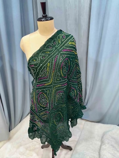 Hand Bandhej Dupatta in Ojariya Crepe Fabric with Multicolor Bandhej Pattern