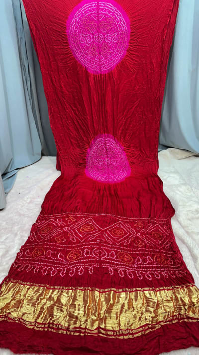 Plain Pure Gaji Silk Saree with Fabiyana Hand Bandhej Dyeing
