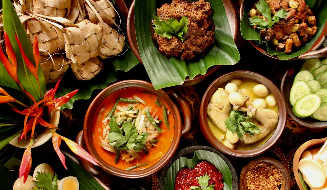 Traditional Indonesian cuisine iconic dishes