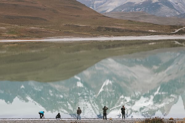 Torres Del Paine湖Vista与反思