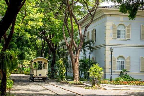 Guayaquil Ecuador with Tram