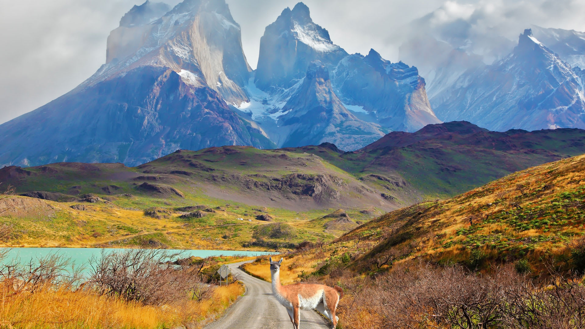 Road leading to the high mountain range
