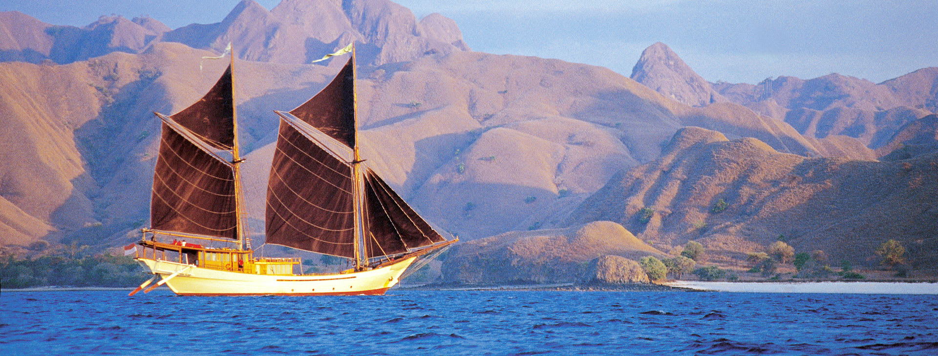 Silolona Sailboat at sea