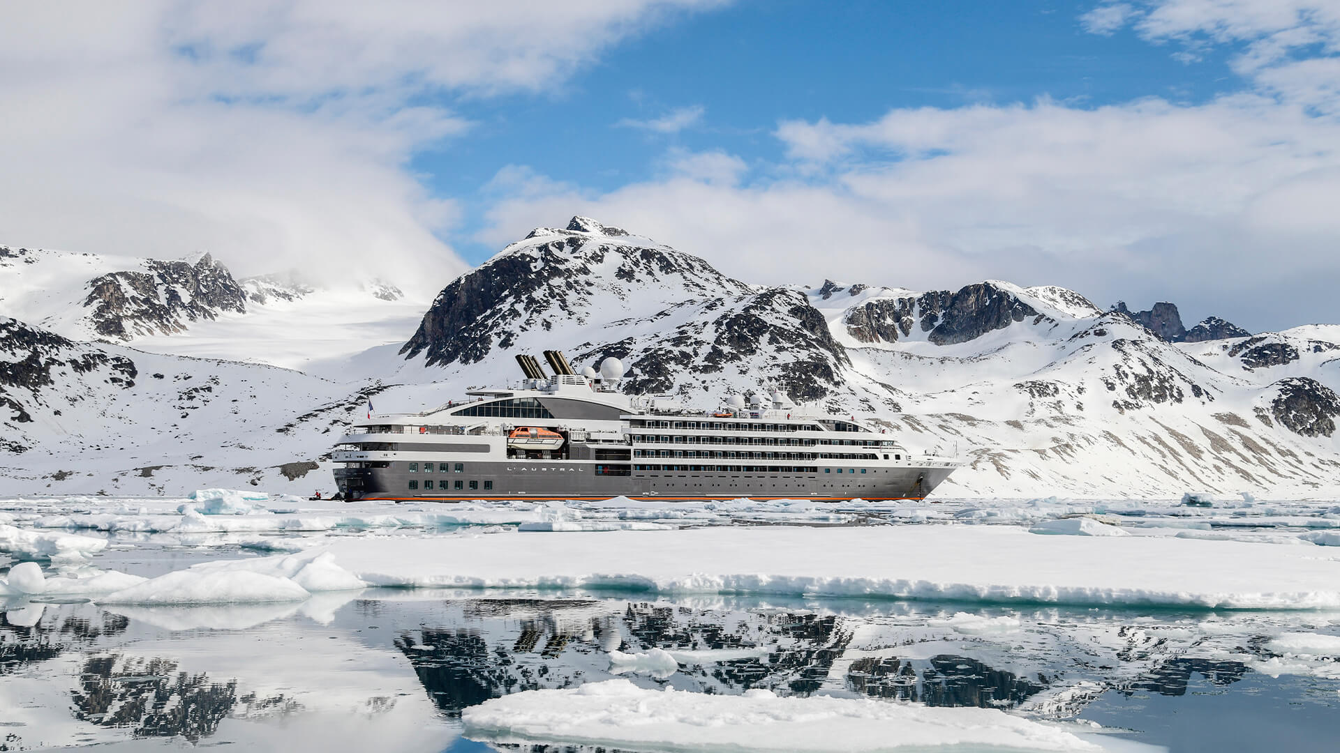 Luxury Antarctica Cruises 5* Ships, AllInclusive Trips