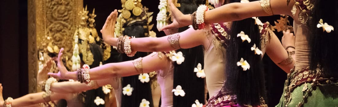 Traditional Khmer dancers