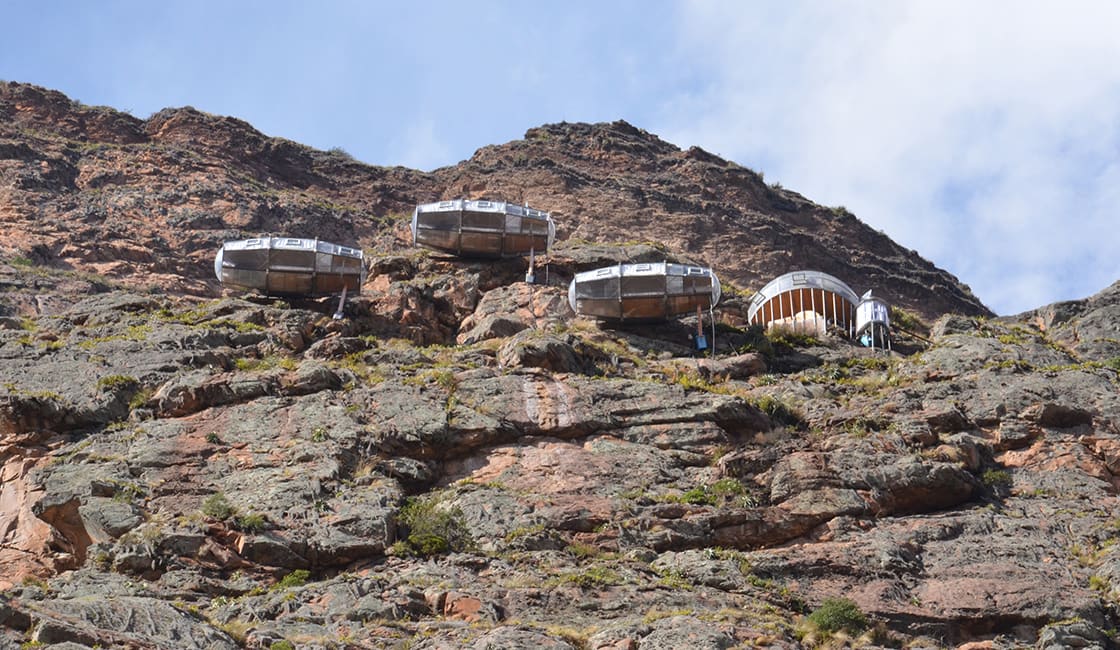 skylodge-sacred valley-exterior